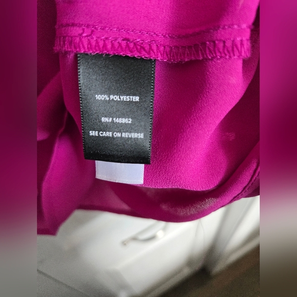 Torrid Georgette Button-Down Blouse in Vivid Viola (Berry) Size 2 - Picture 12 of 13